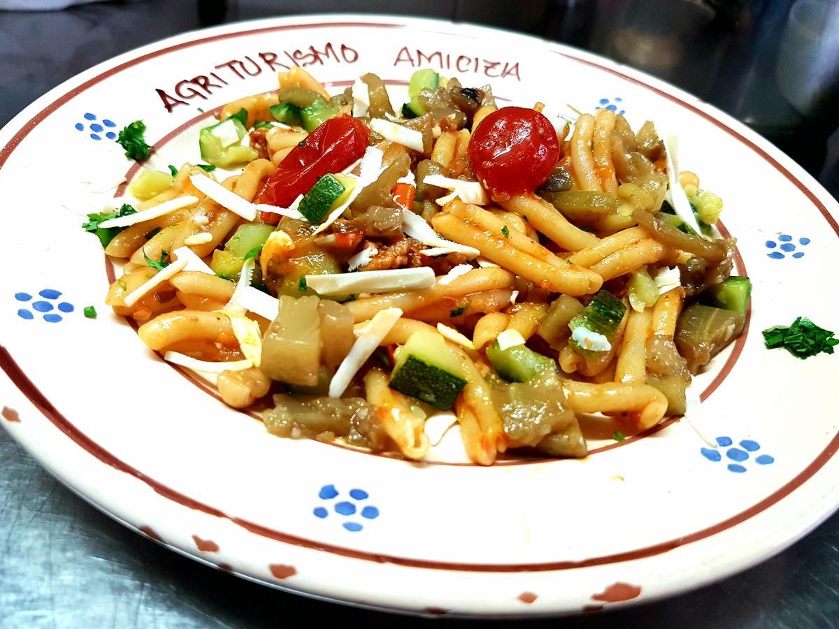 Agriturismo Amicizia 卡萨诺德莱穆尔杰 外观 照片